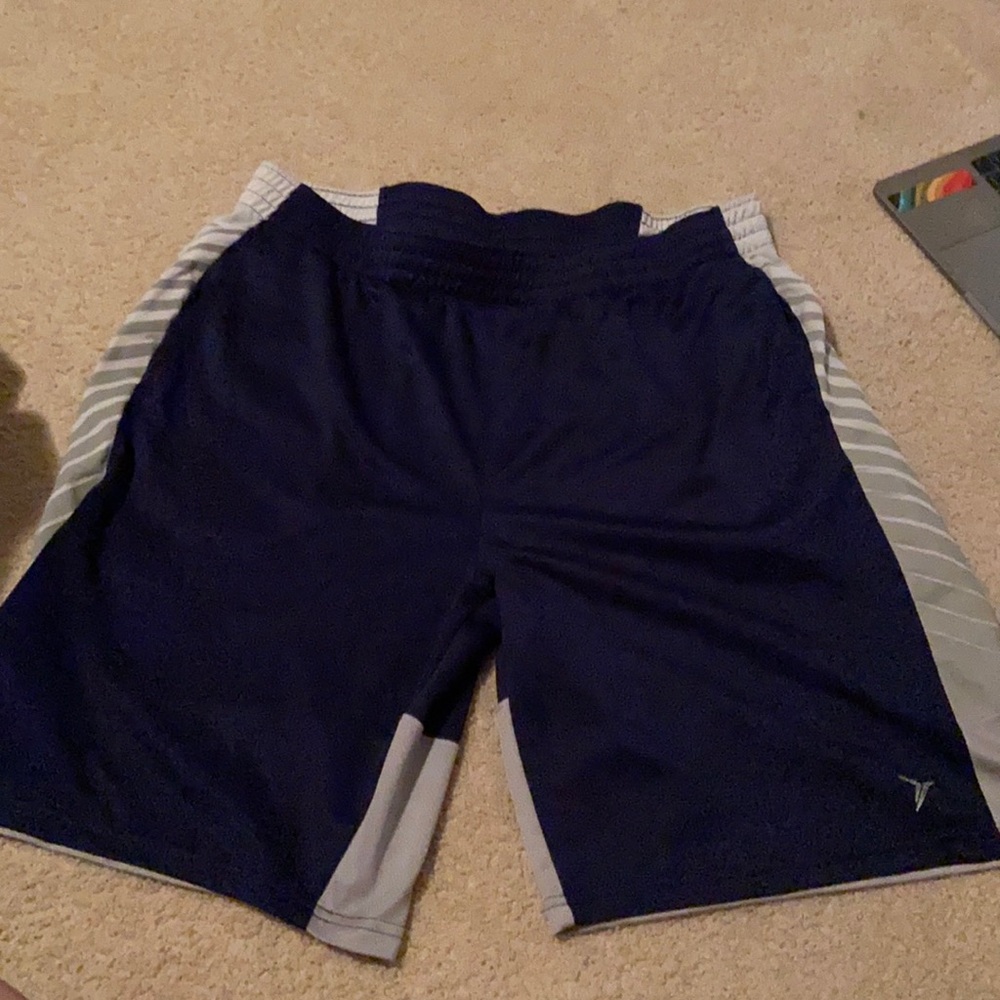 OLD NAVY ACTIVE GYM SHORTS